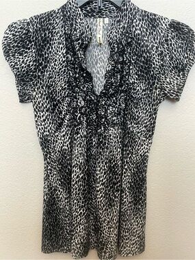 Heart Soul Ruffle-Front Black and White Animal Print Blouse Medium